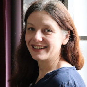 Ana Duša | Dramaturginja, pripovedovalka in pedagoginja