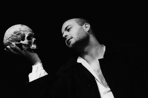 Jernej Šugman kot Hamlet / Foto: SNG Drama Ljubljana/arhiv